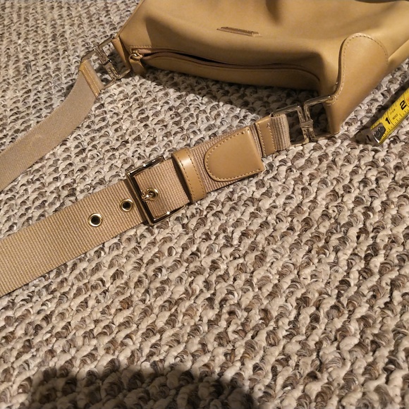 😄😄3for$30😄😄Liz Claiborne satchel purse in Mint condition - Picture 3 of 8